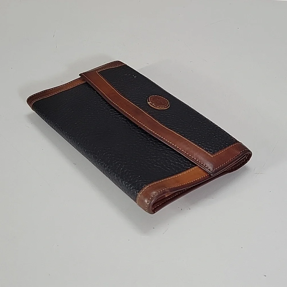 Dooney & Bourke used good
